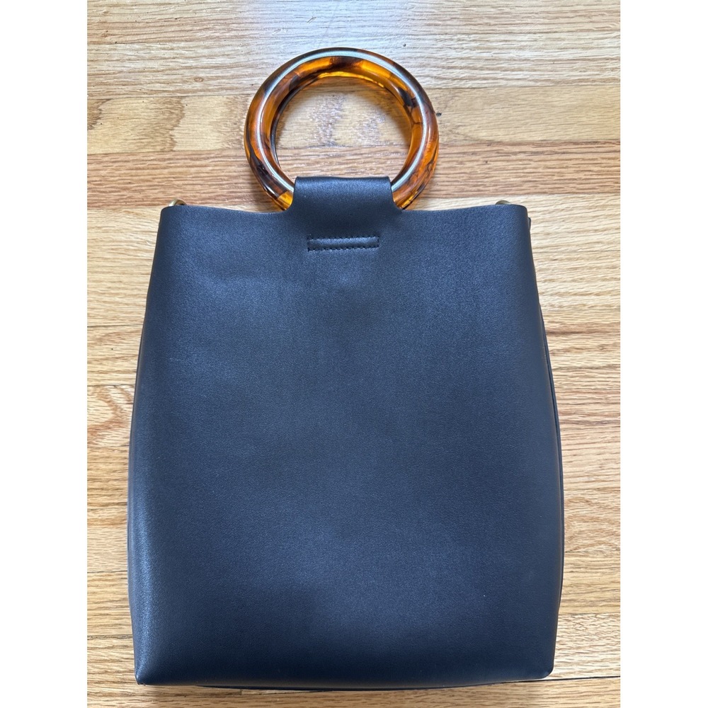 Street Level Womens Black Vegan Leather  Handbag with tortoise round handles!